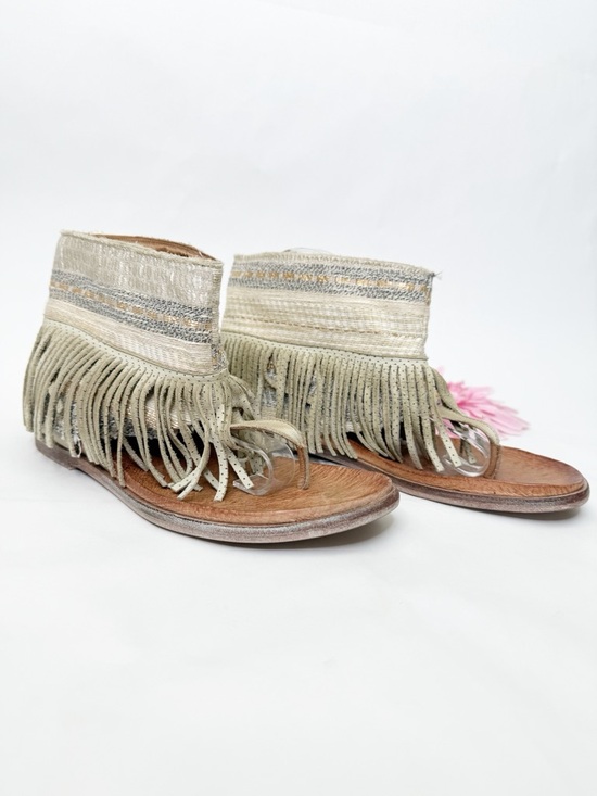 Free People Shoes - Free People Wonderland Fringe Moc Leather Sandals Pearl Boho Bohemian